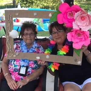 Meet your Posher, Connie